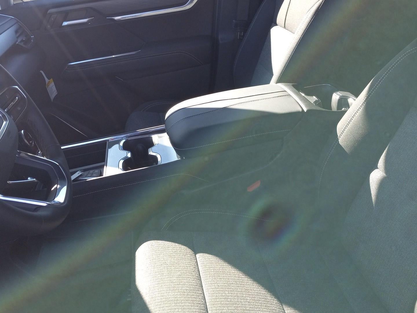 2026 GMC Acadia AWD Elevation