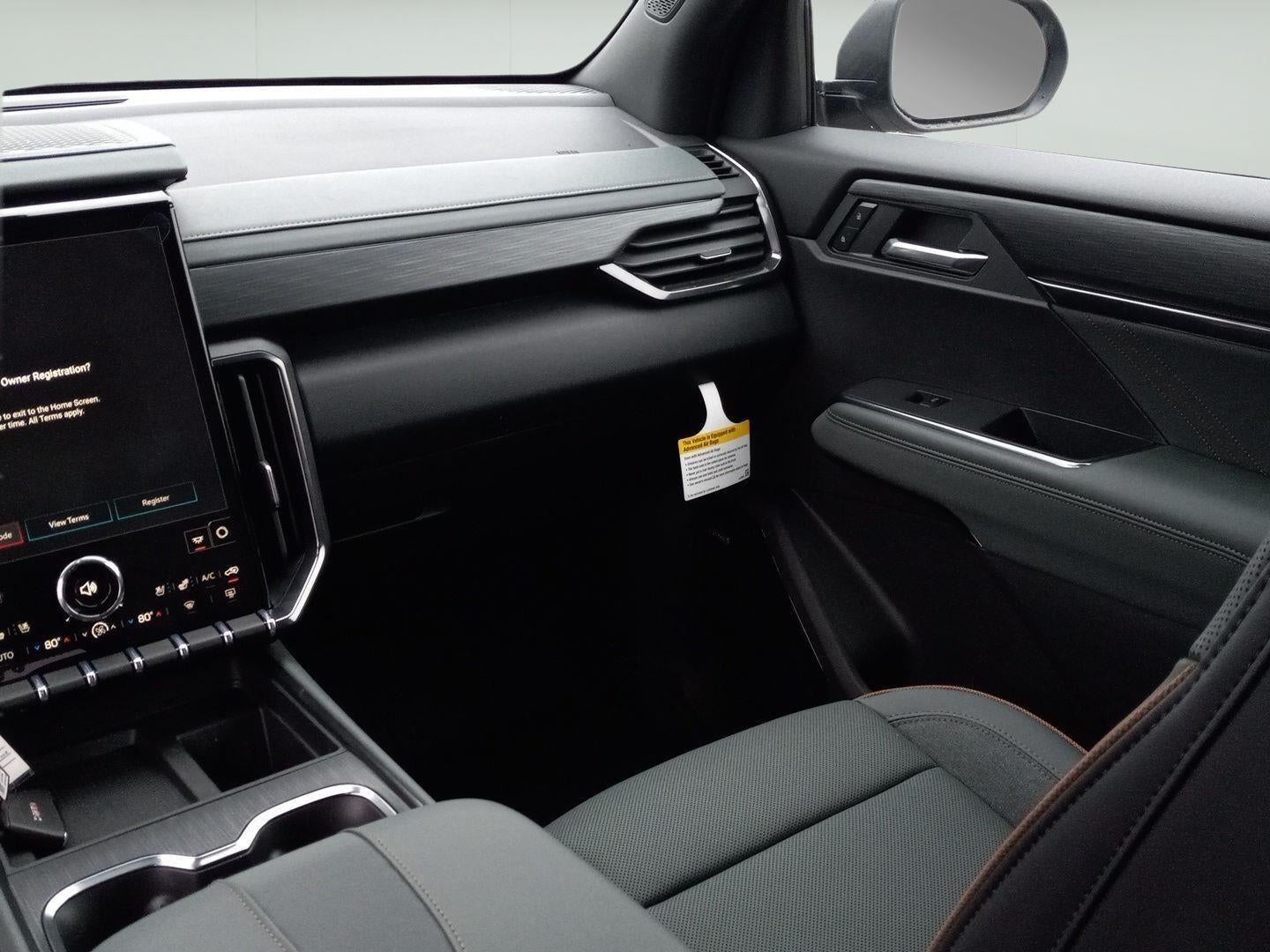 2026 GMC Acadia AWD AT4