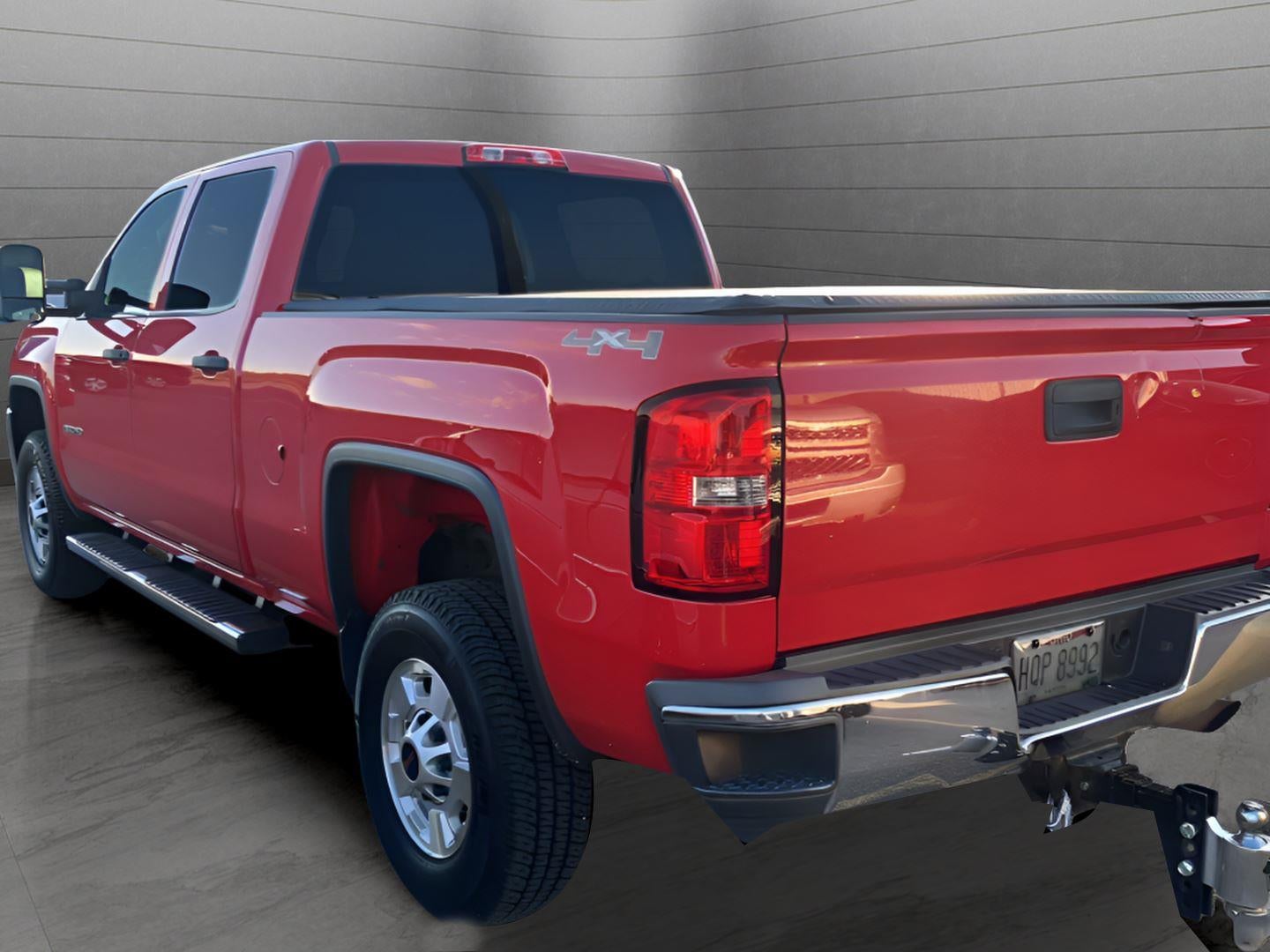2015 GMC Sierra 2500 HD 4WD Crew Cab 153.7"
