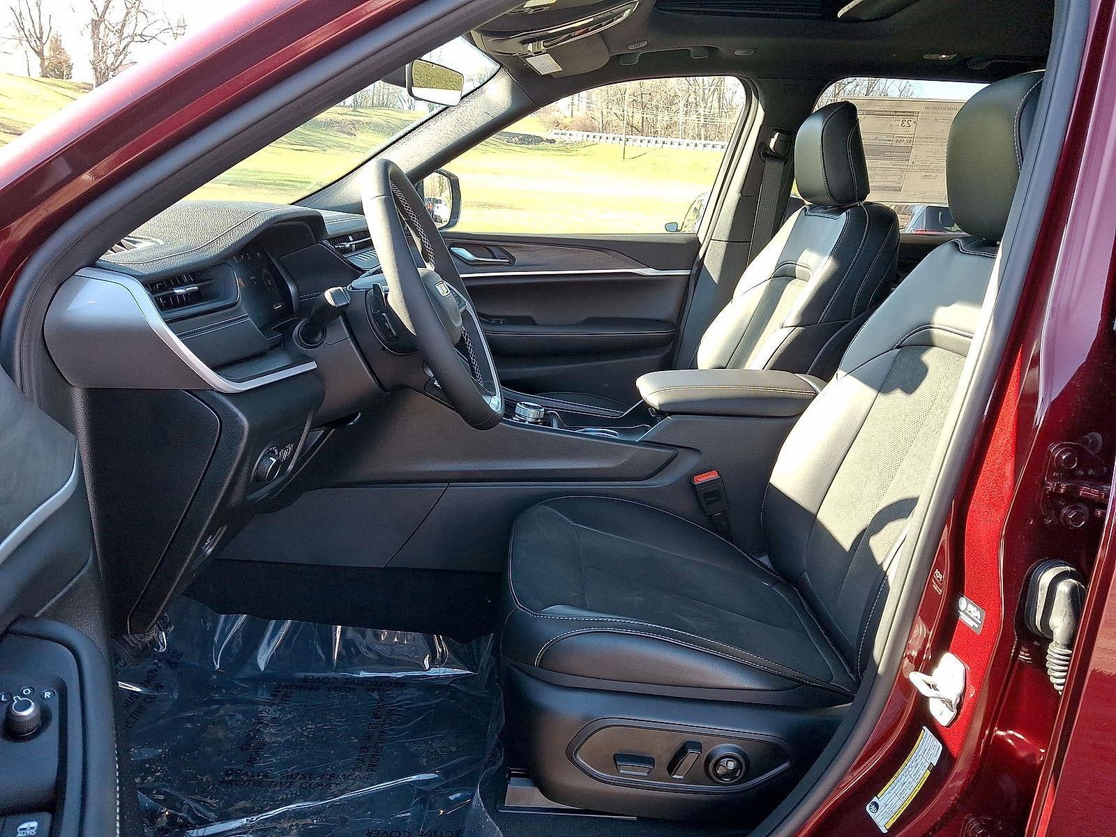 2026 Jeep Grand Cherokee GRAND CHEROKEE LAREDO ALTITUDE 4X4