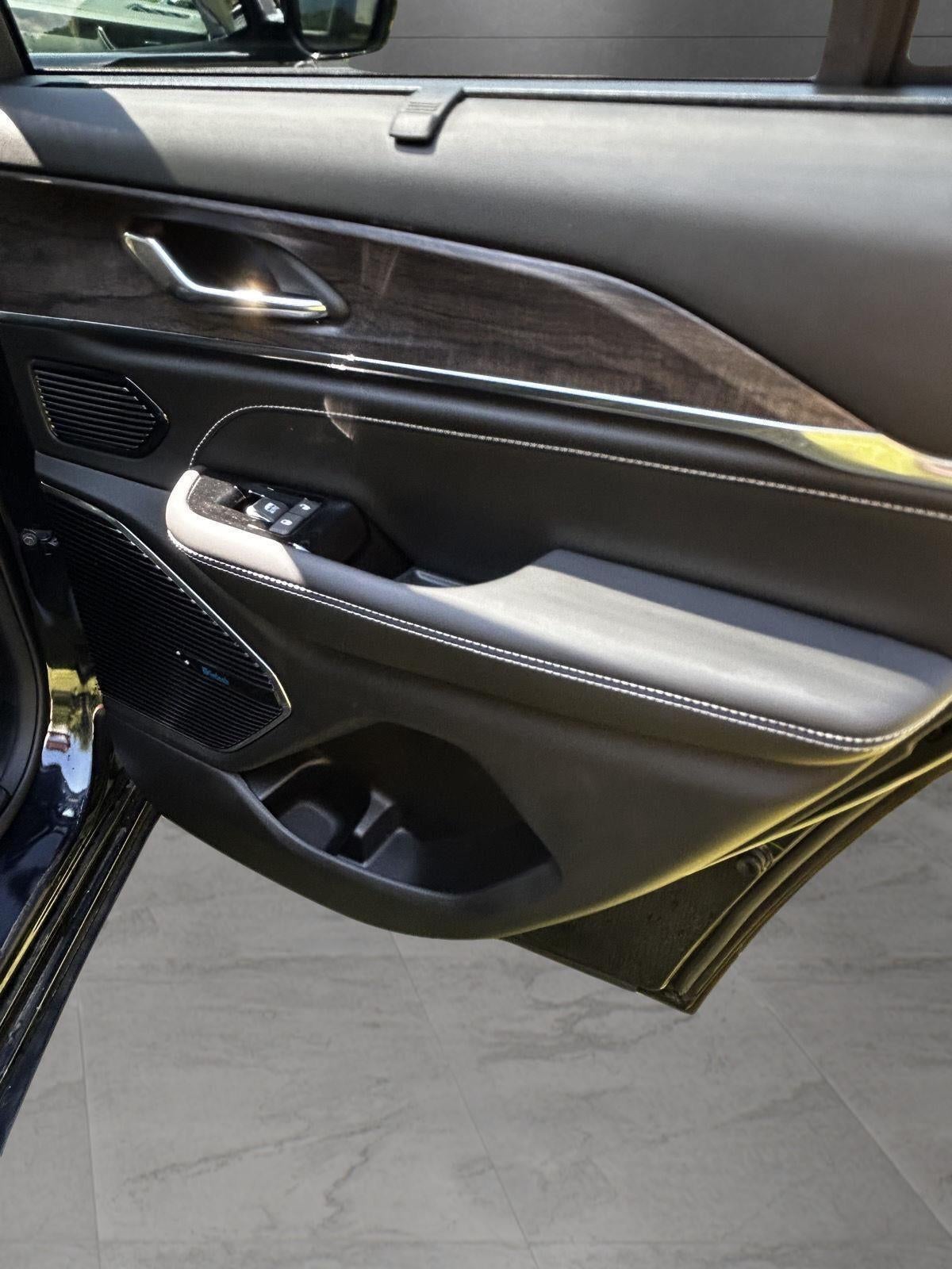 2024 Jeep Grand Cherokee 4xe Overland