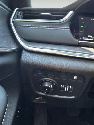 2024 Jeep Grand Cherokee 4xe Overland