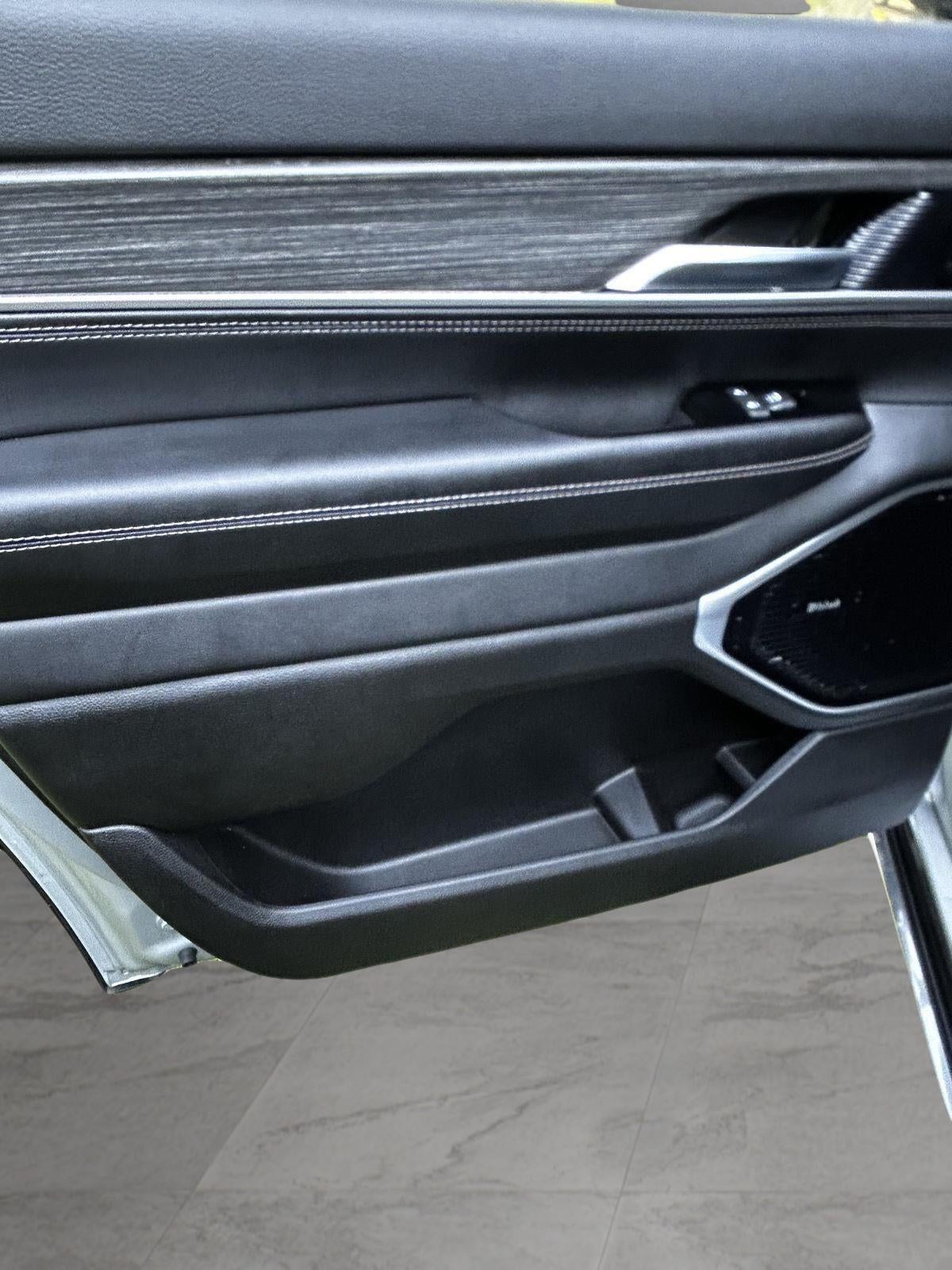 2023 Jeep Wagoneer Series III