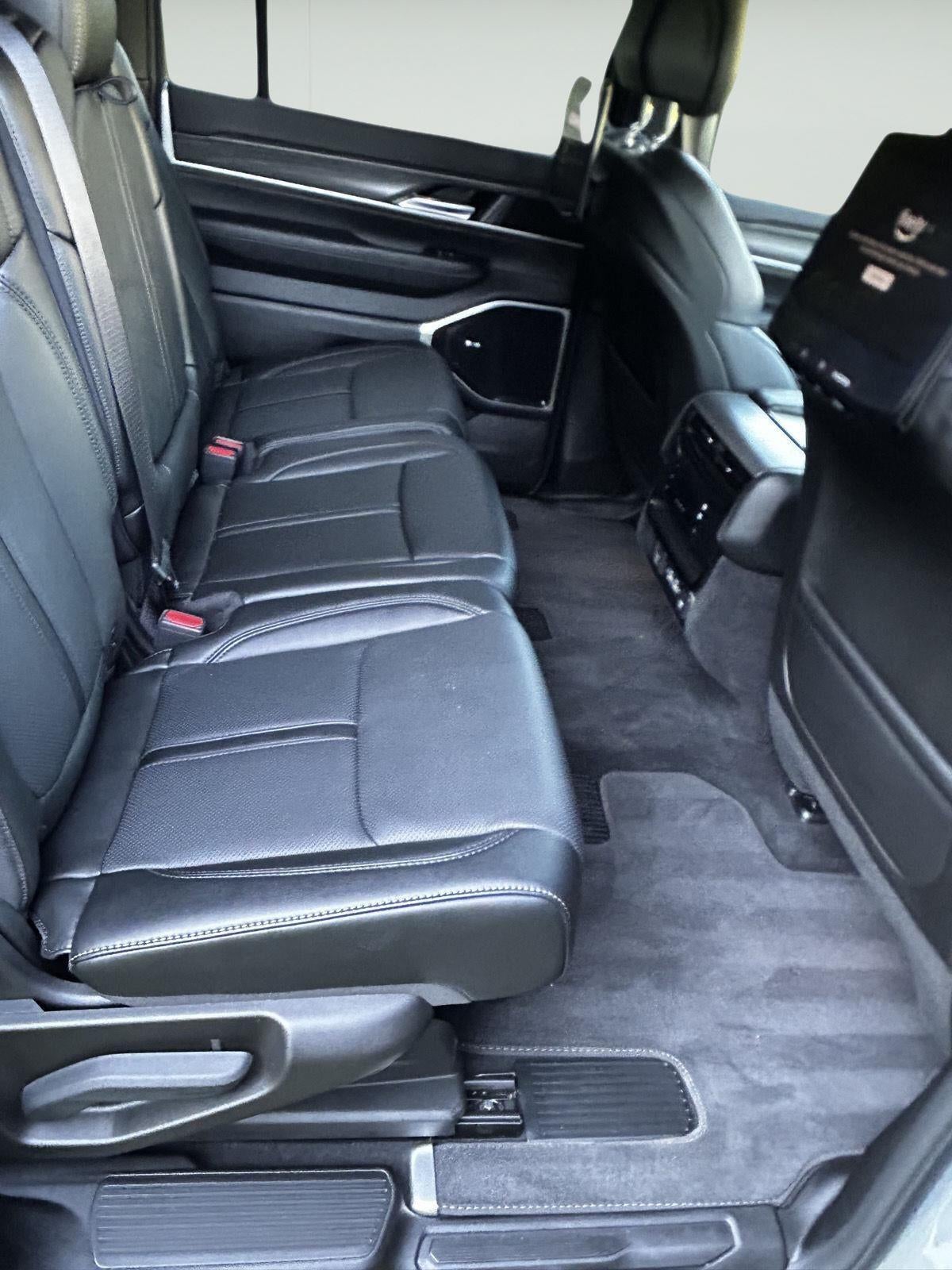 2023 Jeep Wagoneer Series III