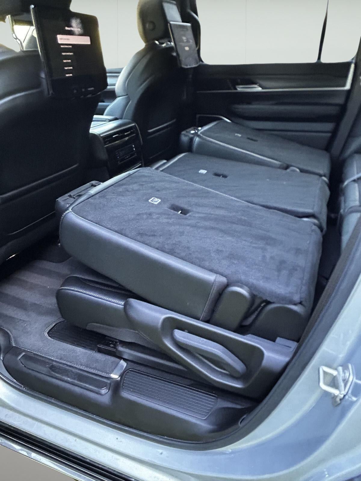 2023 Jeep Wagoneer Series III