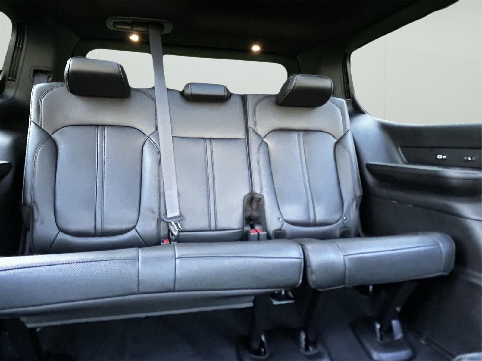 2023 Jeep Wagoneer Series III