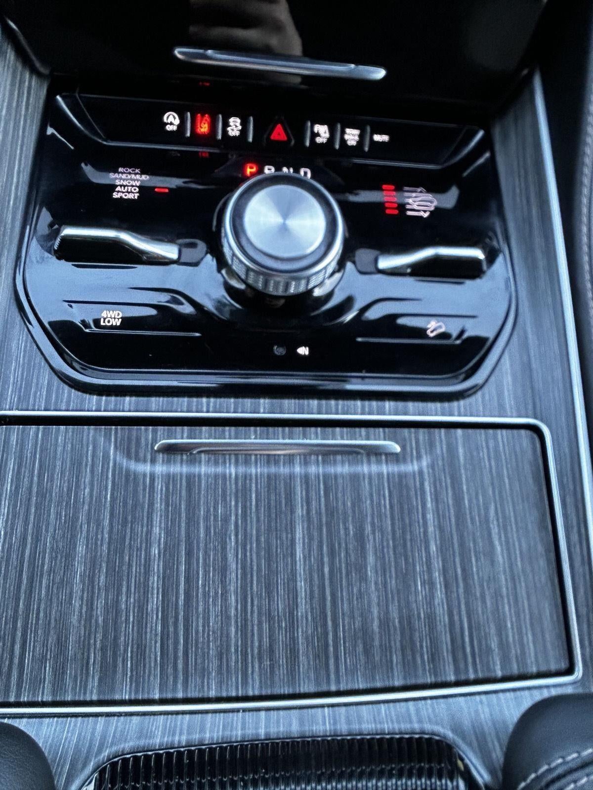 2023 Jeep Wagoneer Series III