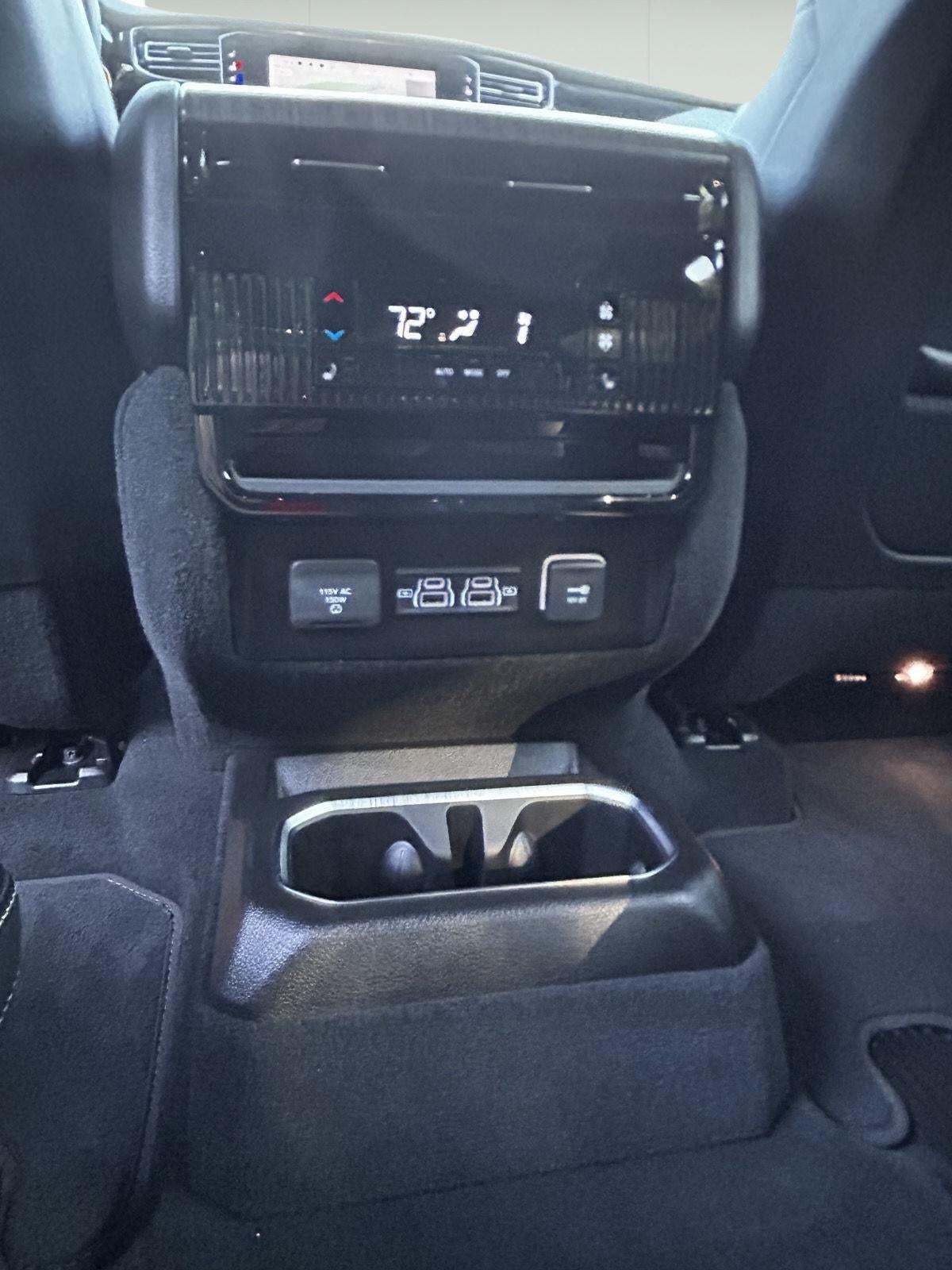 2023 Jeep Wagoneer Series III