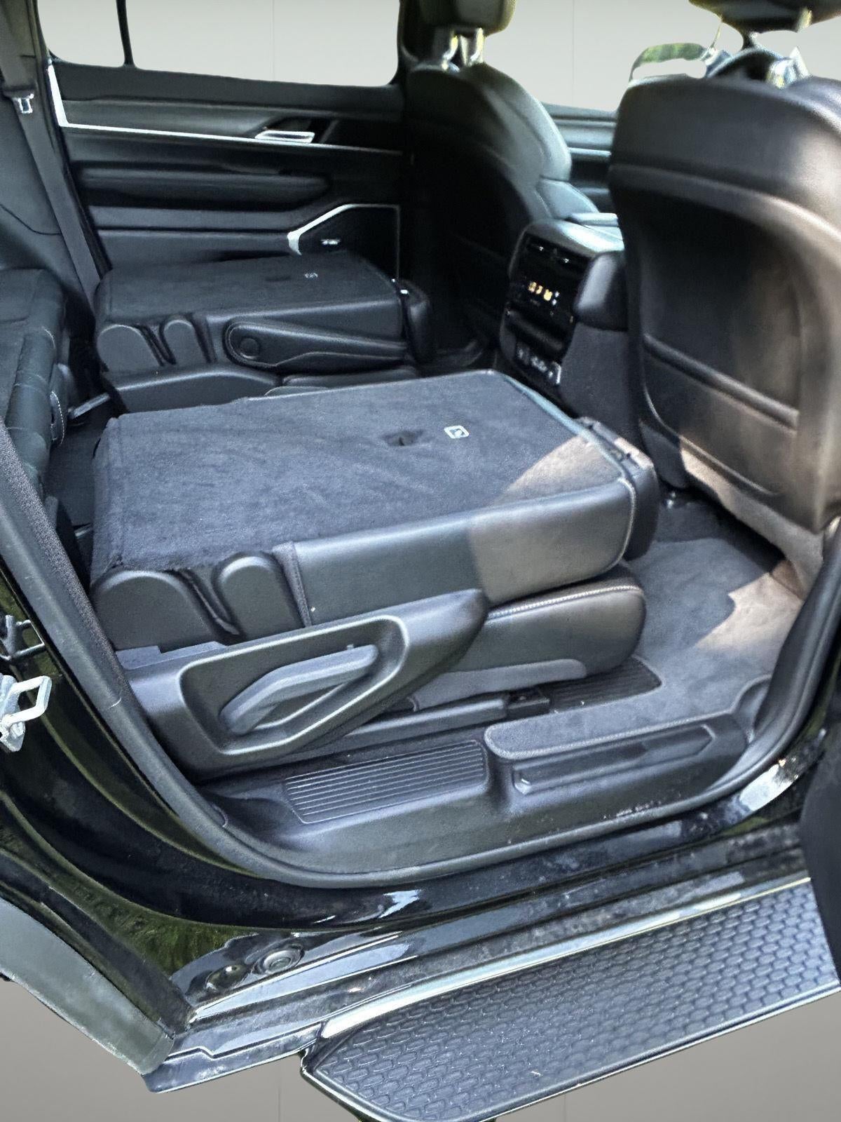 2023 Jeep Wagoneer Series III