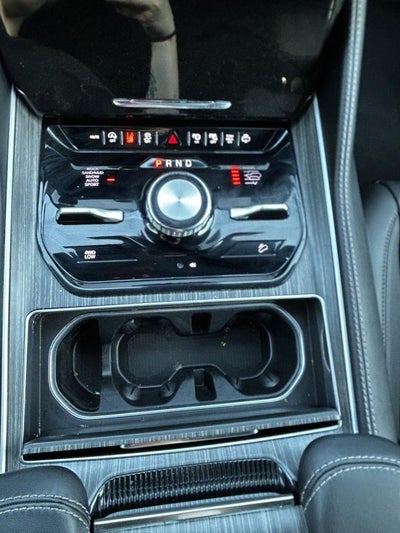 2023 Jeep Wagoneer Series III