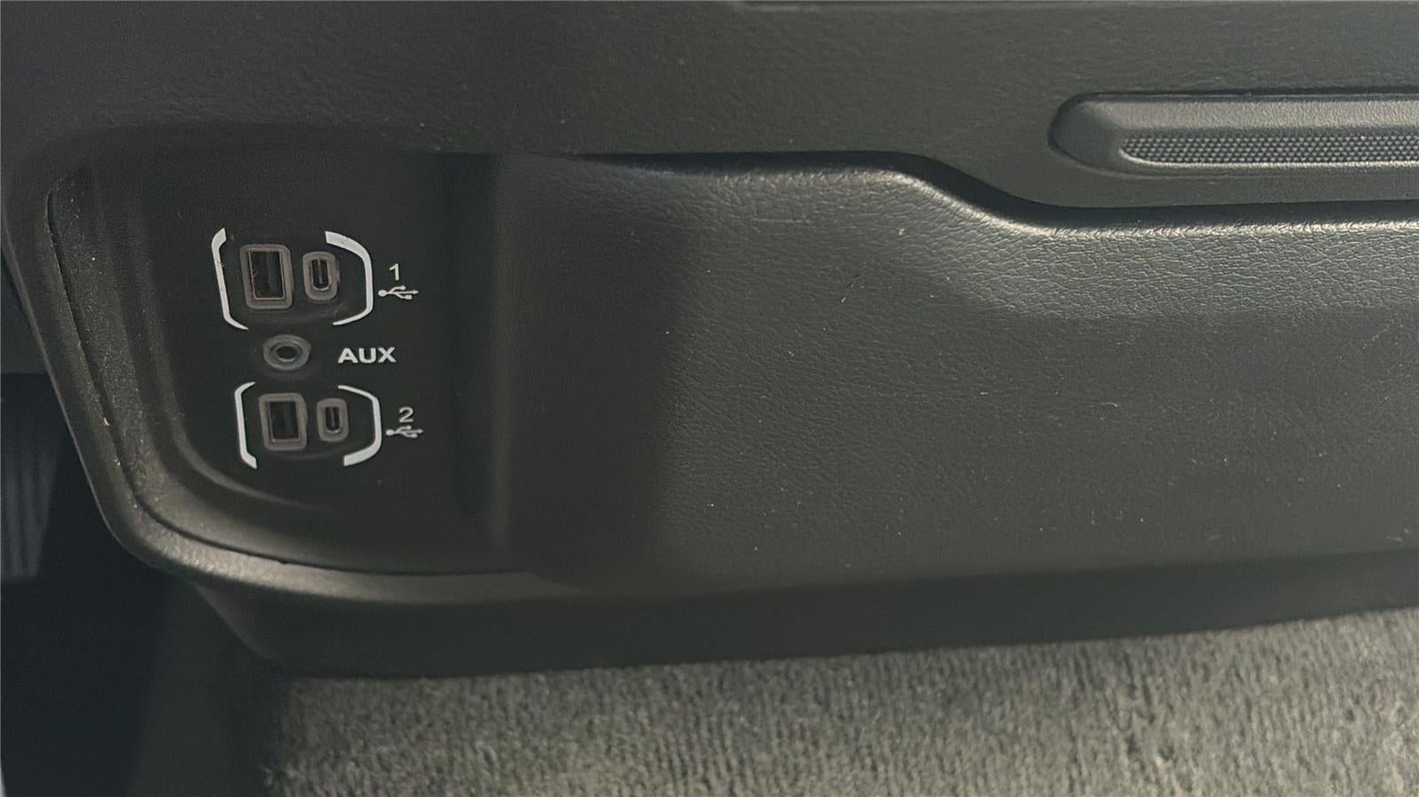 2021 RAM 1500 Big Horn Quad Cab 4x4 6'4' Box