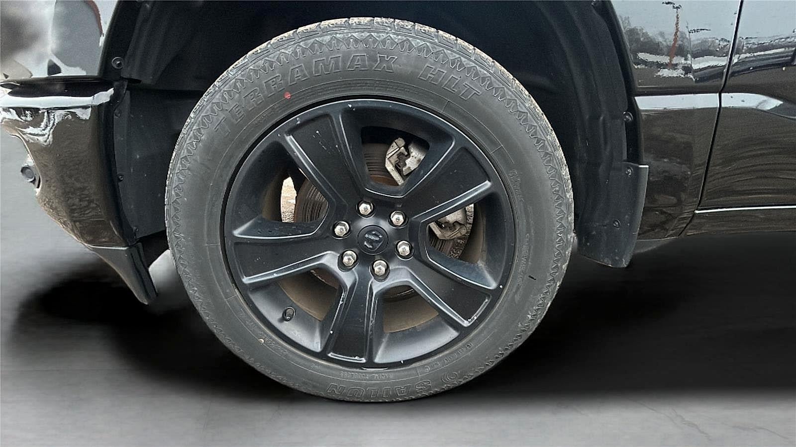 2022 RAM 1500 Big Horn Quad Cab 4x4 6'4' Box