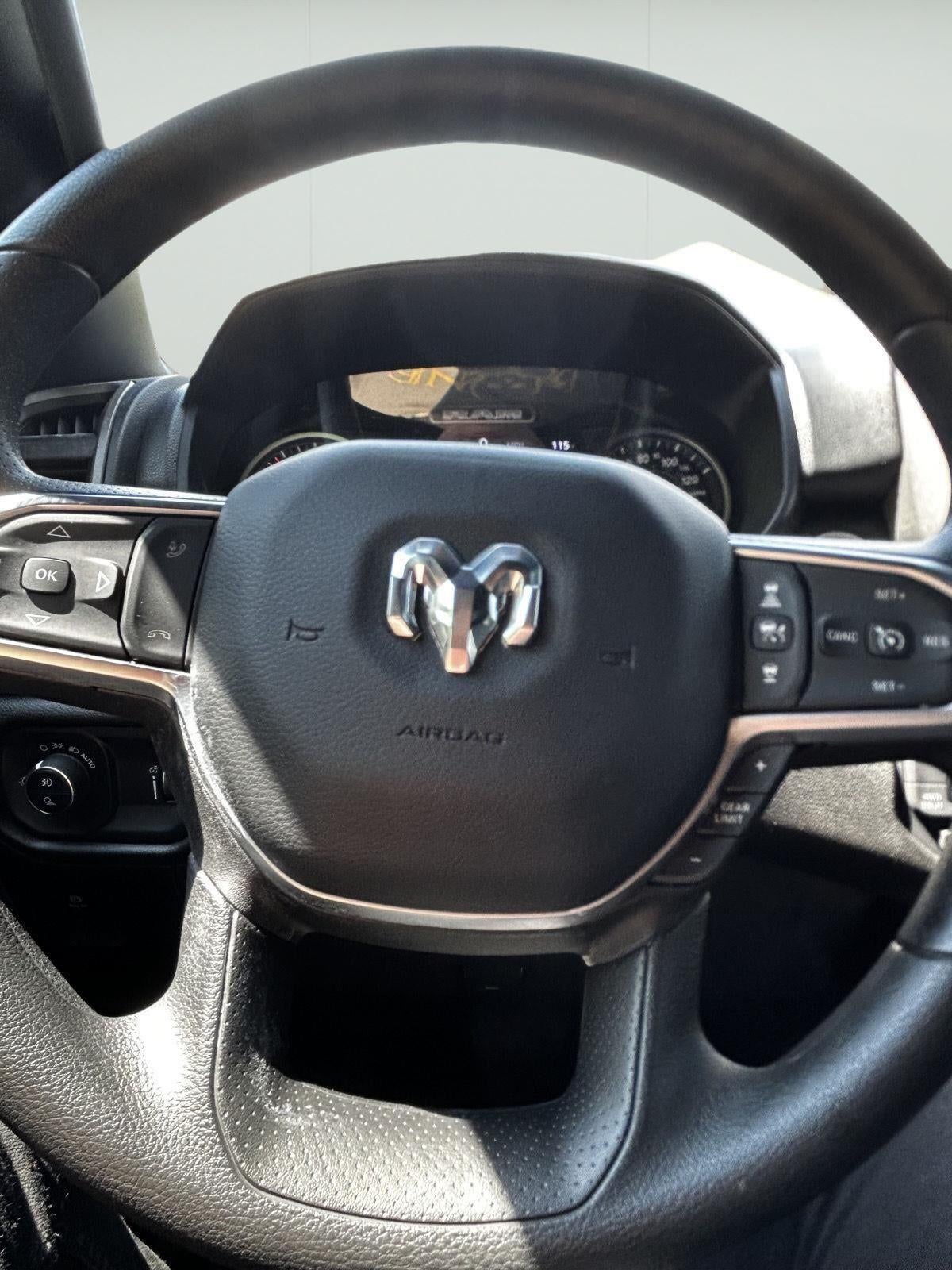 2025 RAM Ram 1500 RAM 1500 WARLOCK CREW CAB 4X4 5'7' BOX