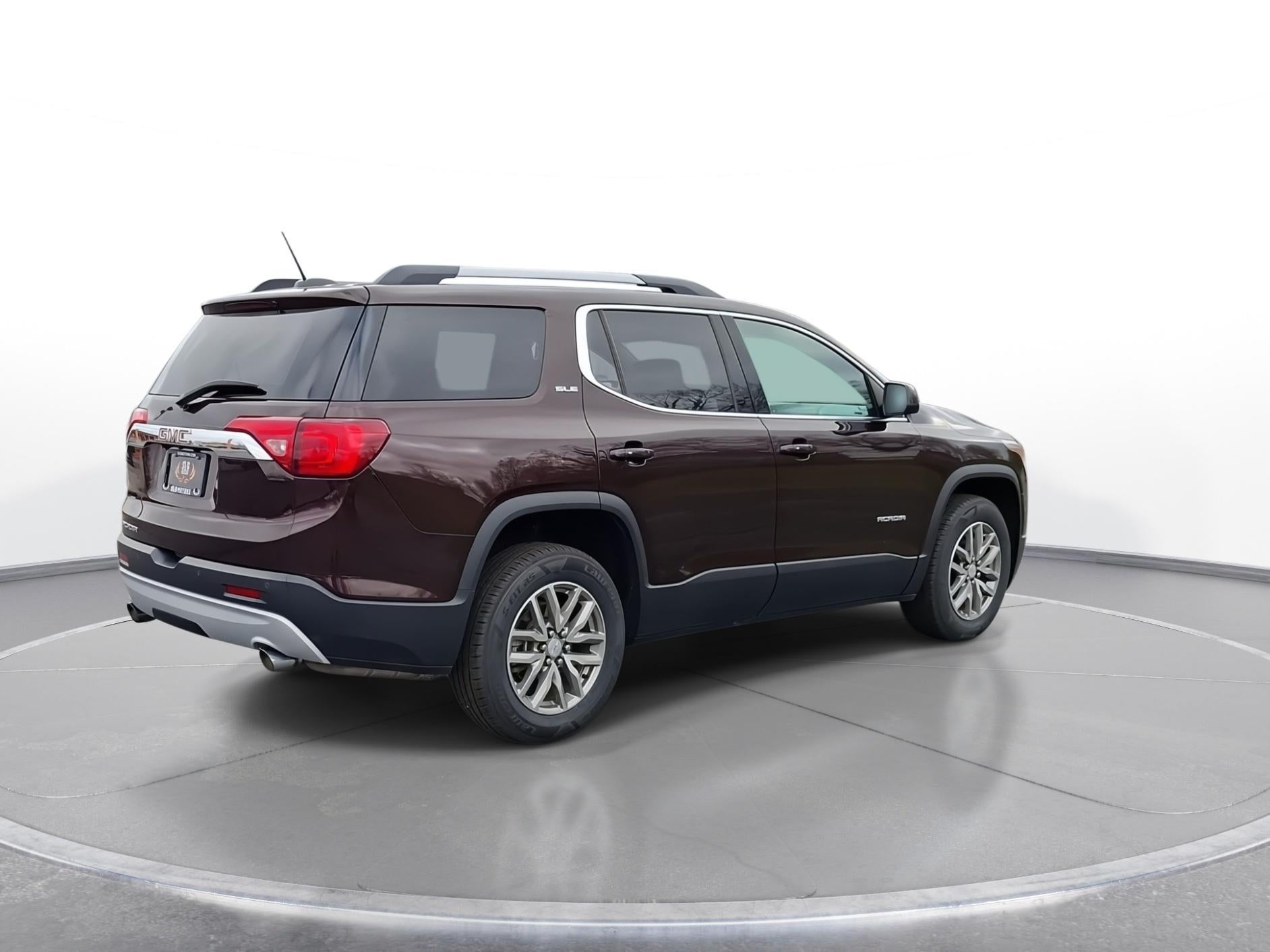2017 GMC Acadia SLE-2