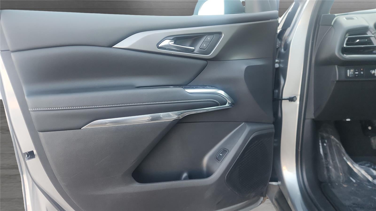 2025 Chevrolet Traverse FWD LT