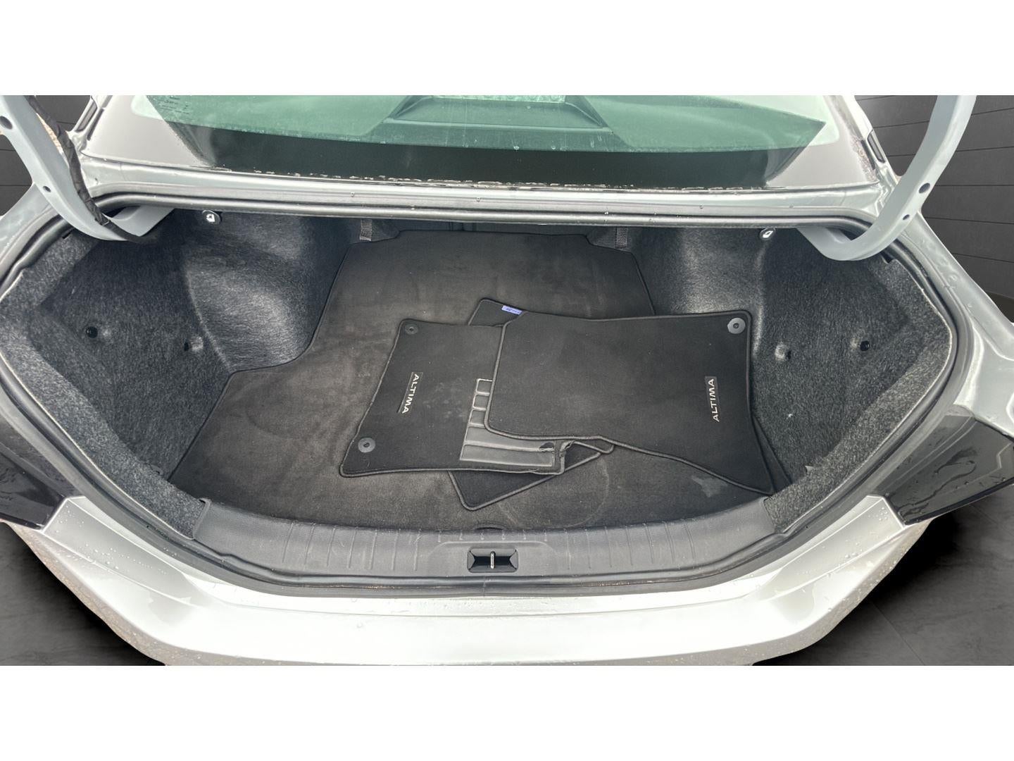 2024 Nissan Altima SV FWD