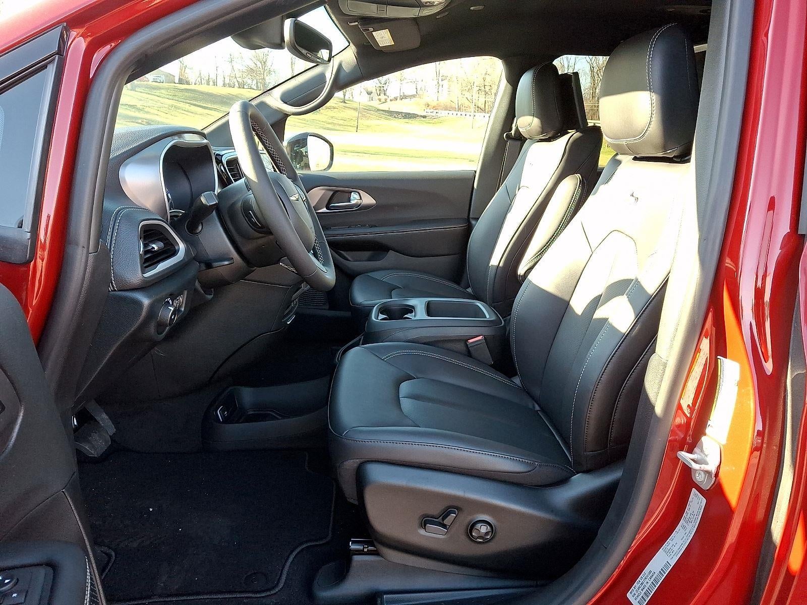 2026 Chrysler Pacifica PACIFICA SELECT AWD