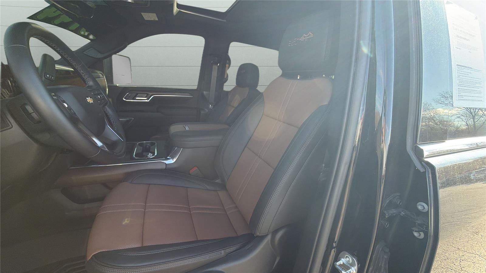 2025 Chevrolet Silverado 2500HD 4WD Crew Cab Standard Bed High Country