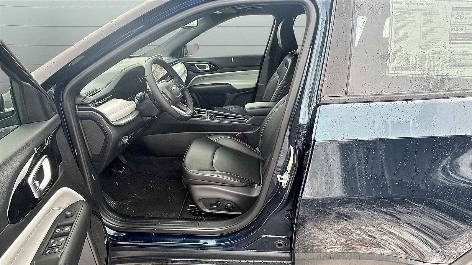 2026 Jeep Compass COMPASS LIMITED 4X4