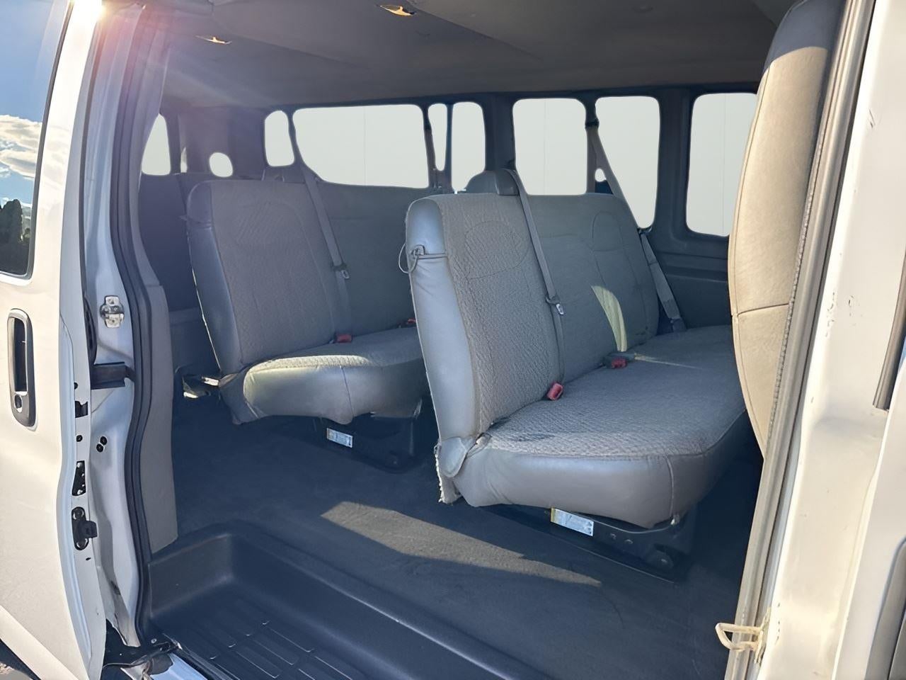 2021 Chevrolet Express Passenger LT