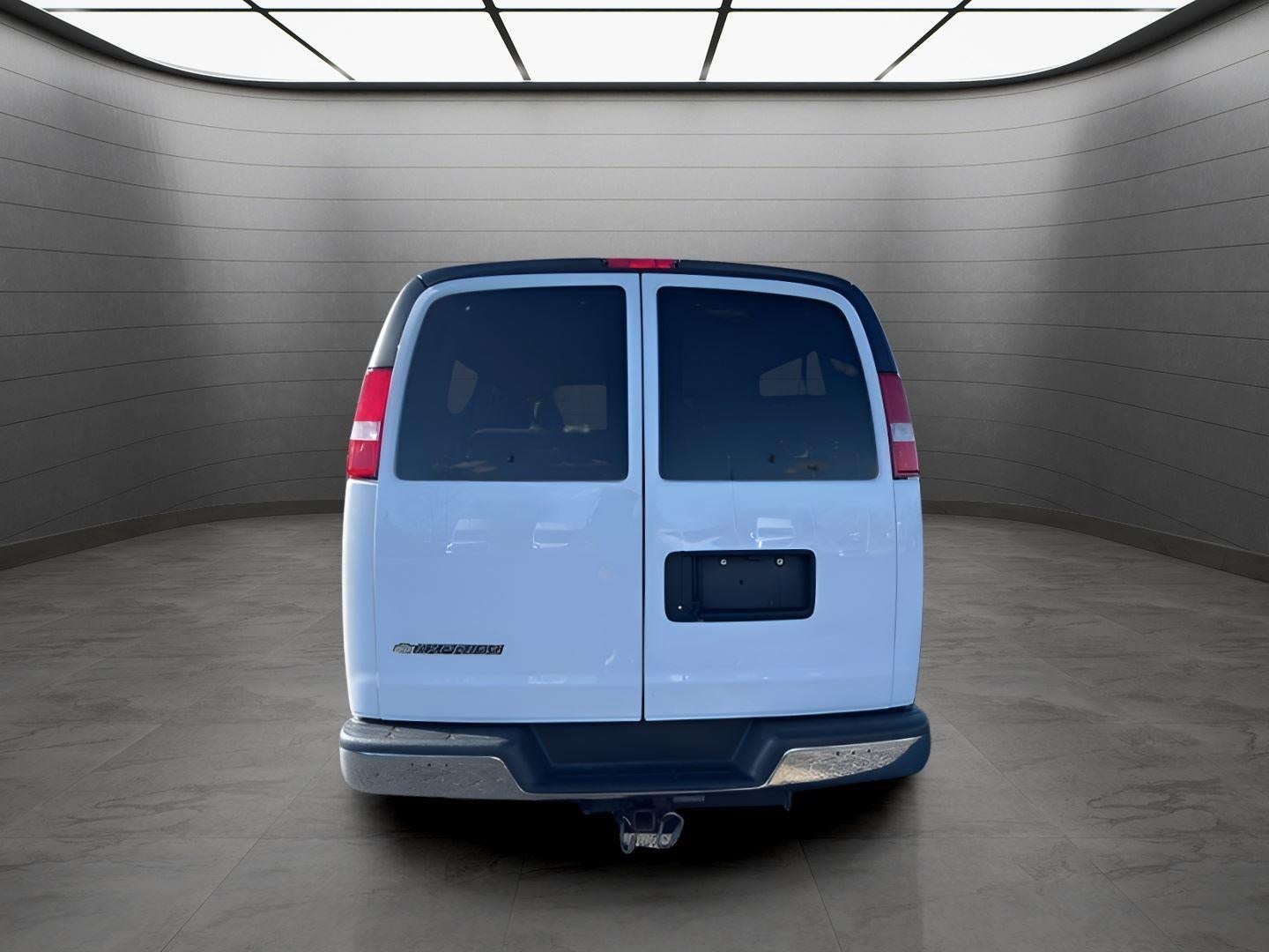 2021 Chevrolet Express Passenger LT