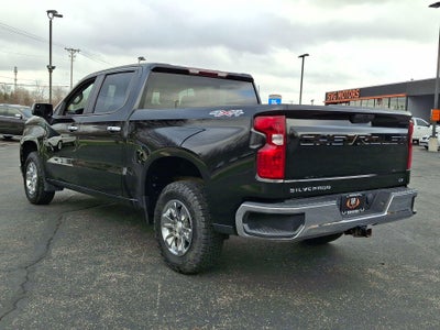 2022 Chevrolet Silverado 1500 LTD 4WD Crew Cab Short Bed LT