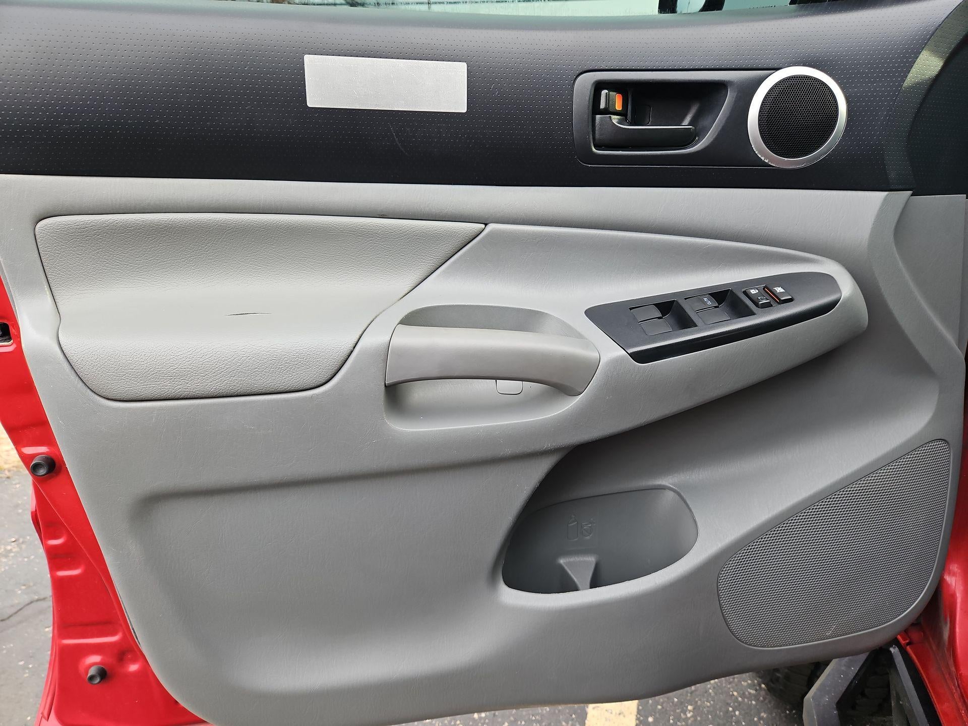 2013 Toyota Tacoma Base V6