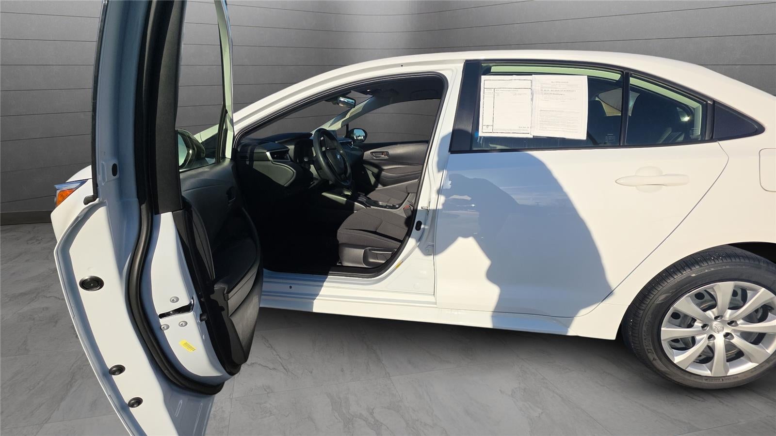 2025 Toyota Corolla Hybrid LE