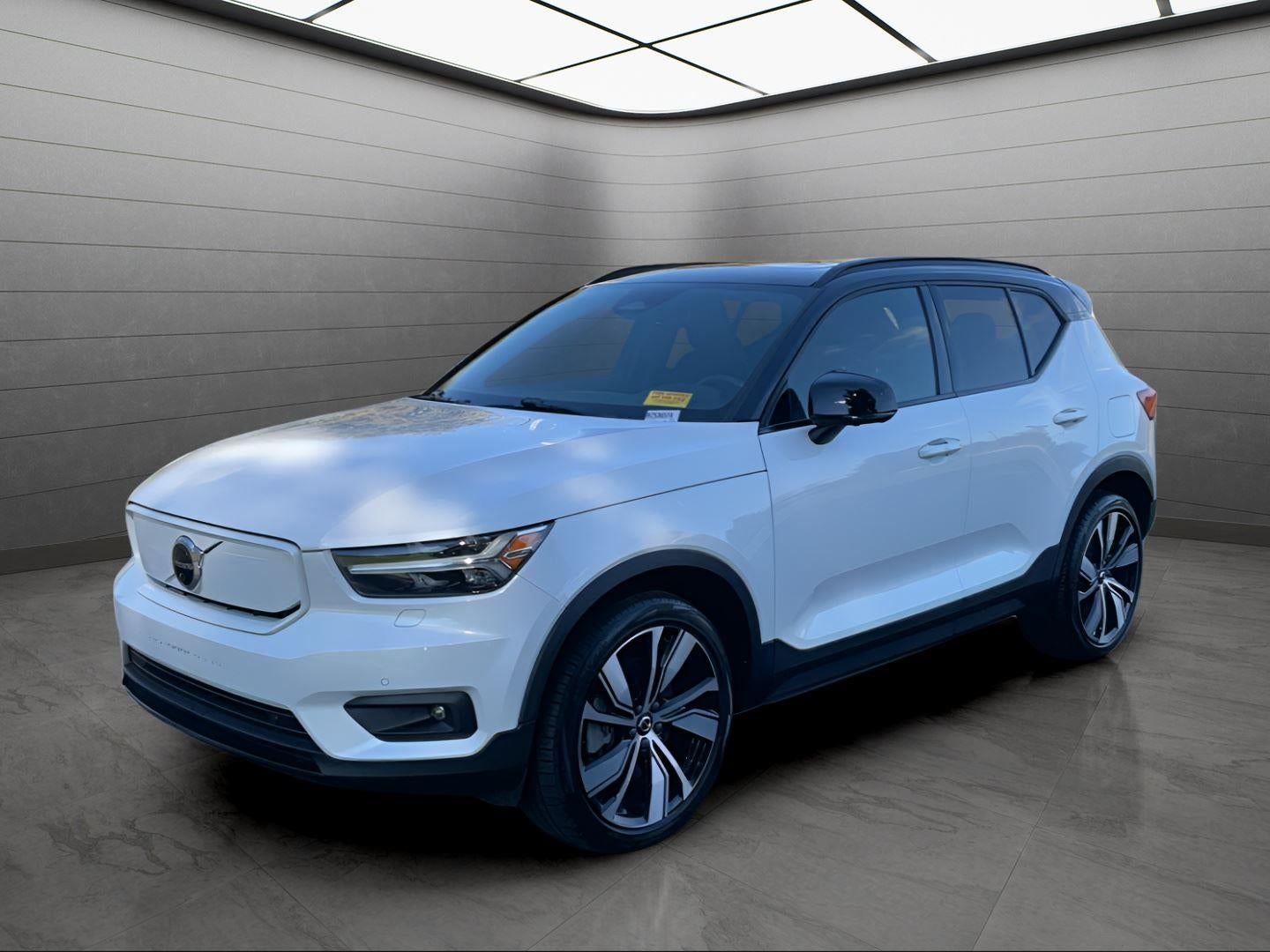2021 Volvo XC40 Recharge P8 eAWD Pure Electric