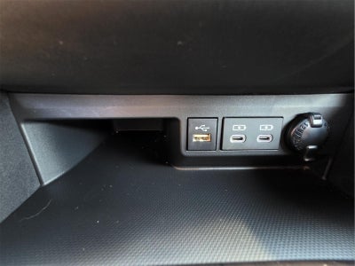 2025 Toyota Highlander Hybrid Platinum