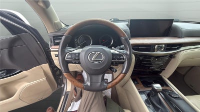 2016 Lexus LX 570 4WD 4dr