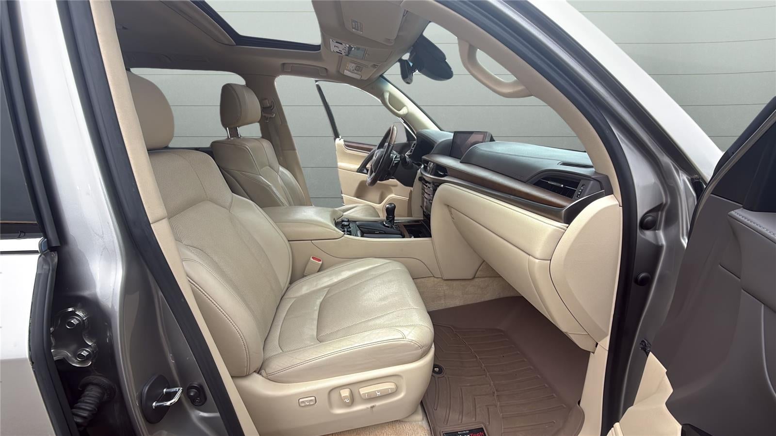 2016 Lexus LX 570 4WD 4dr