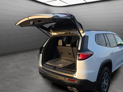 2026 GMC Acadia AWD AT4