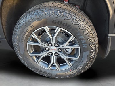 2026 GMC Acadia AWD AT4