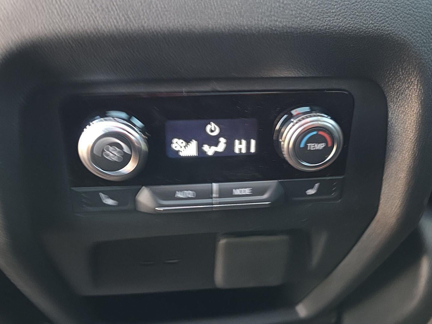 2026 GMC Acadia AWD AT4