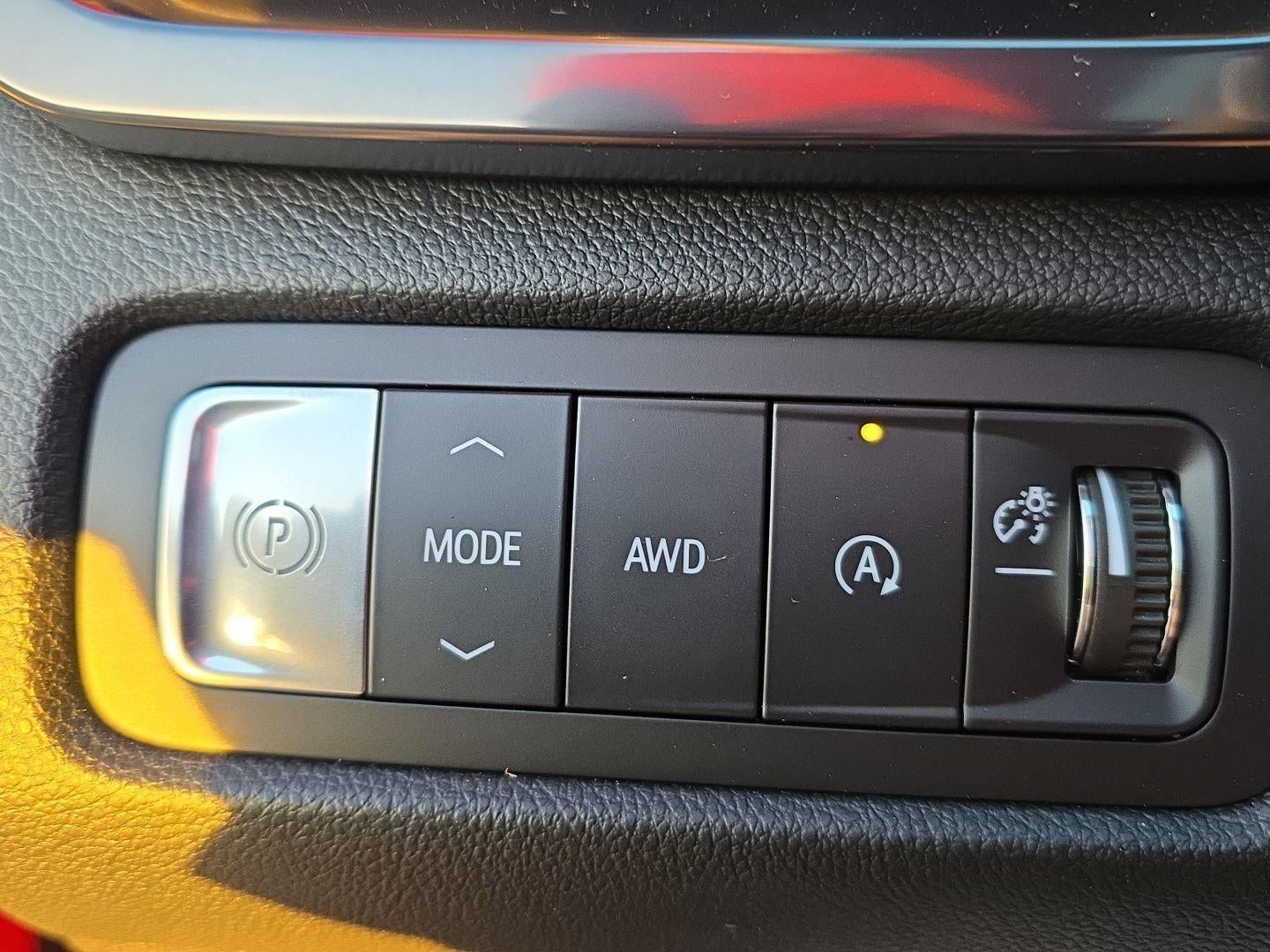 2026 GMC Acadia AWD AT4