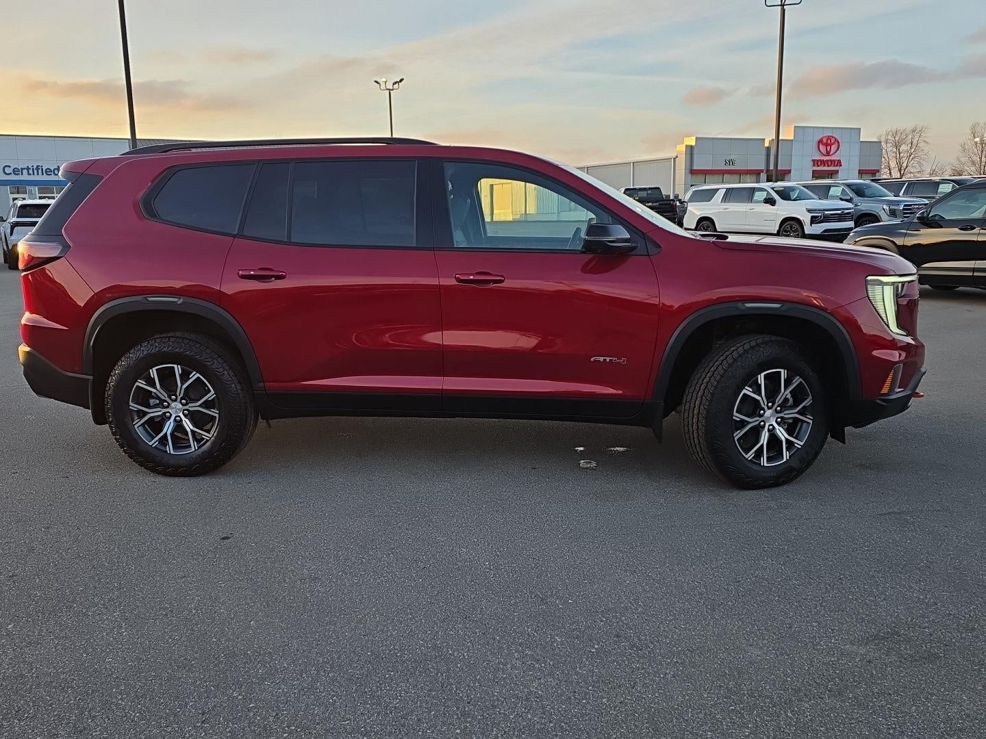 2026 GMC Acadia AWD AT4