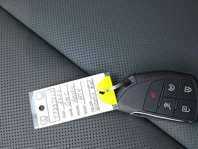 2026 GMC Acadia AWD AT4