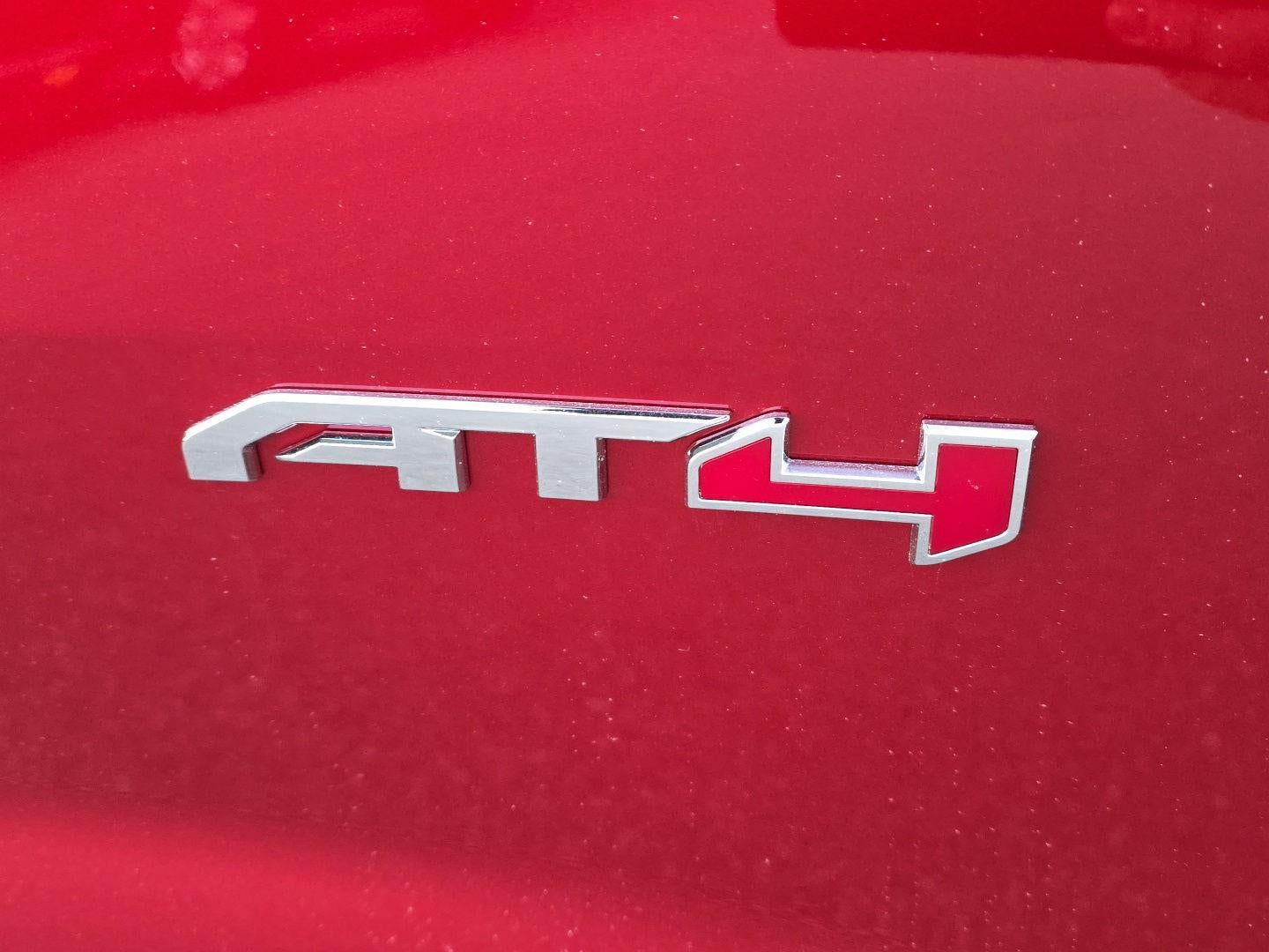 2026 GMC Acadia AWD AT4