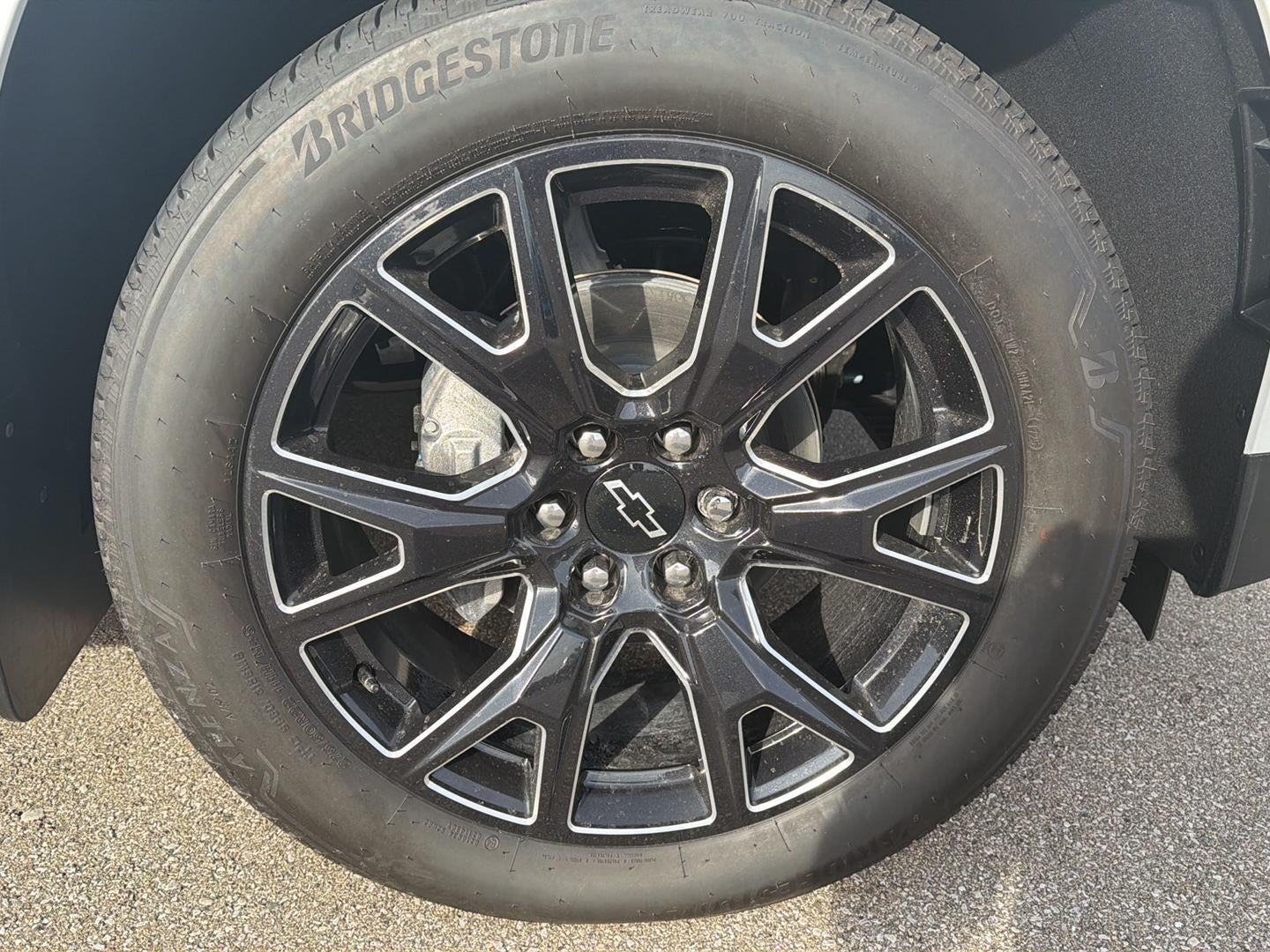 2025 Chevrolet Suburban LT