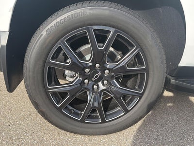 2025 Chevrolet Suburban LT