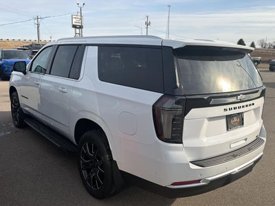 2025 Chevrolet Suburban LT