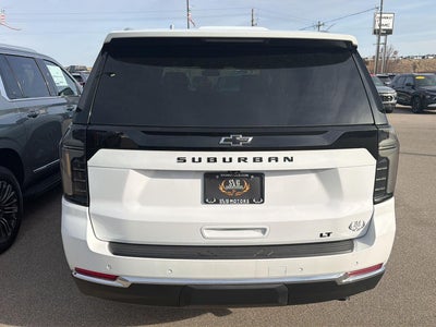2025 Chevrolet Suburban LT