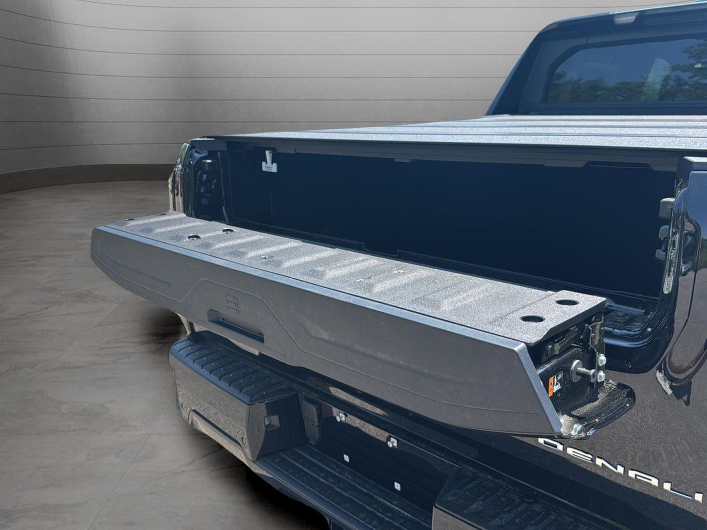 2025 GMC Sierra EV Max Range Denali