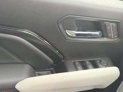 2025 GMC Canyon 4WD AT4