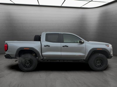 2025 GMC Canyon 4WD AT4