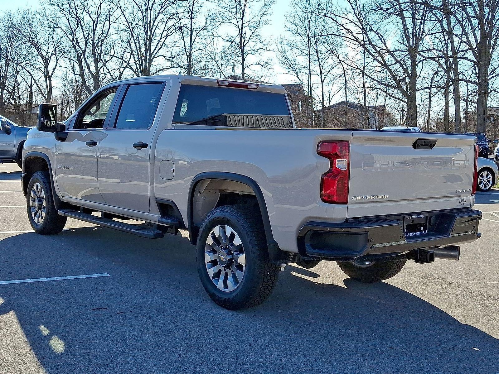 2026 Chevrolet Silverado 2500HD Custom