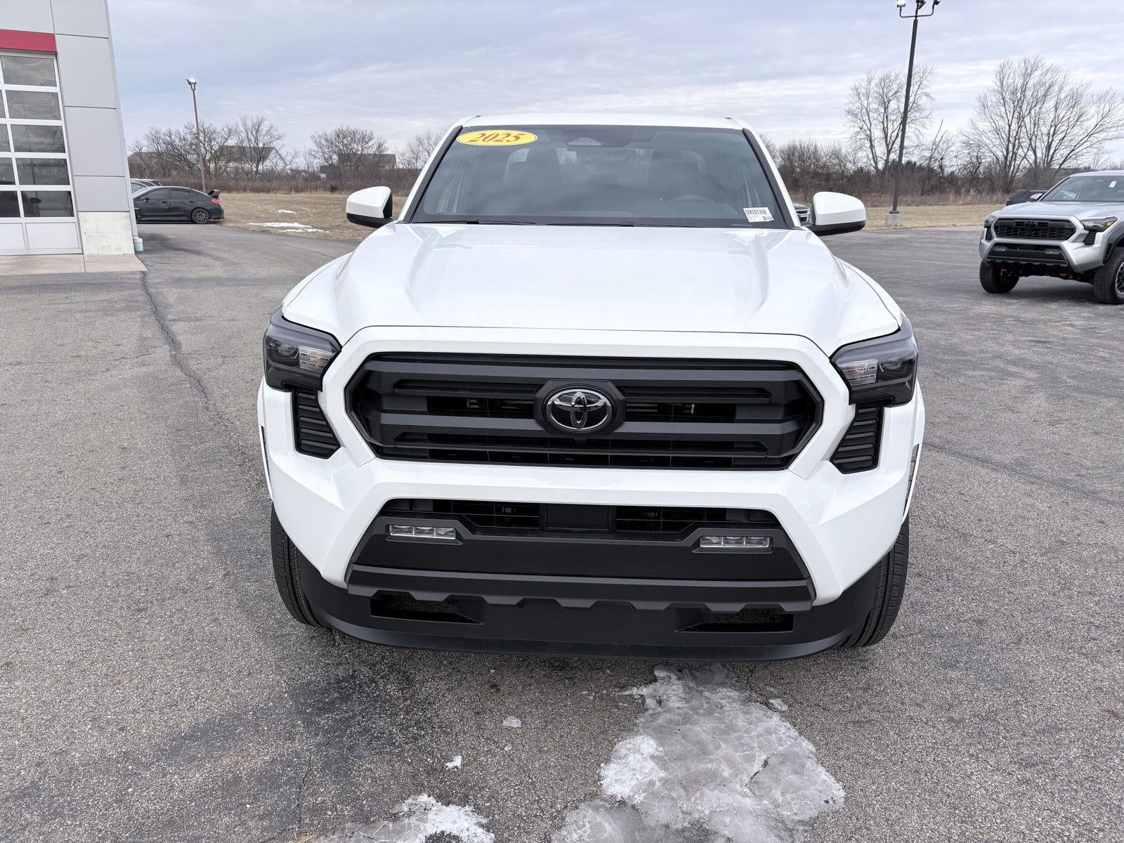 2025 Toyota Tacoma SR5