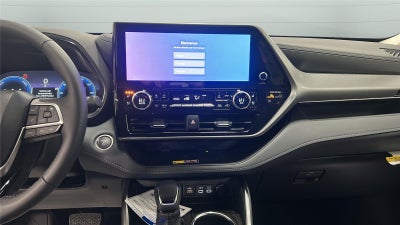 2026 Toyota Highlander Hybrid Platinum