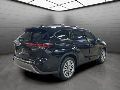 2026 Toyota Highlander Hybrid Platinum